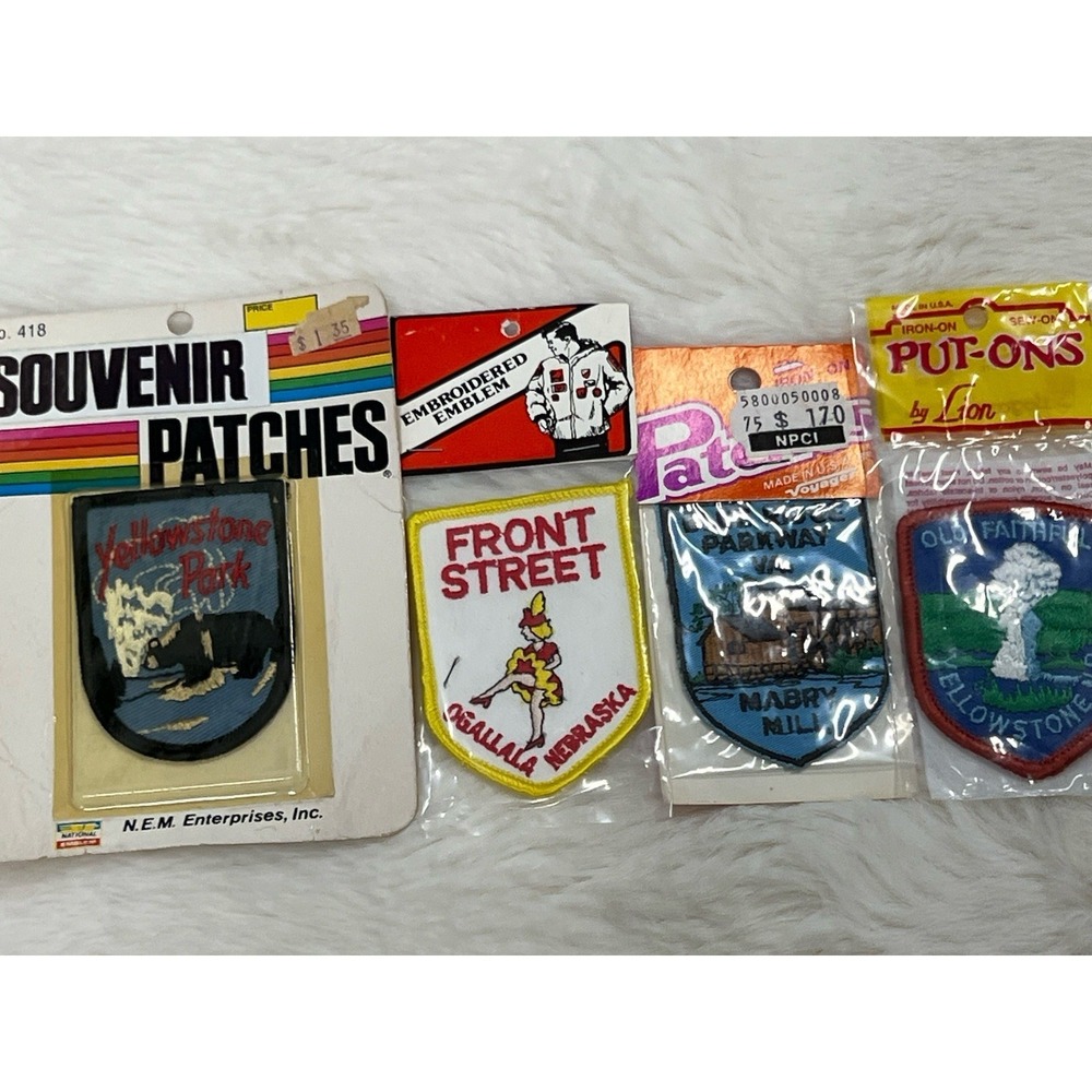 VTG Voyager YELLOWSTONE PARK Old Faithful Souvenir Iron On Patch Lot